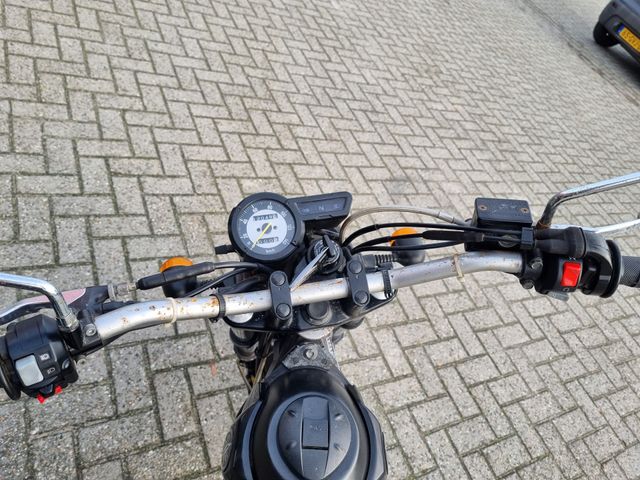 yamaha - xg-250-tricker