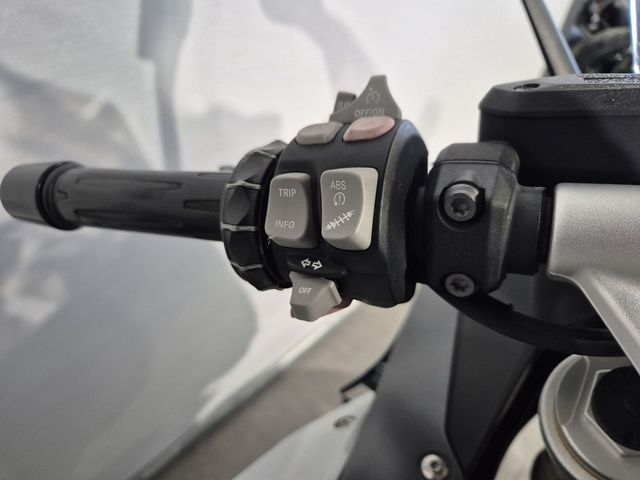 bmw - r-1200-rs