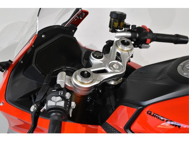 QJMOTOR - srv-600-v