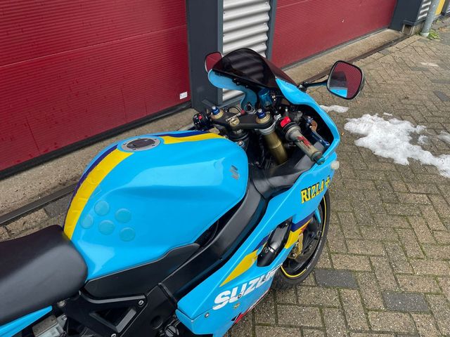 suzuki - gsx-r-750