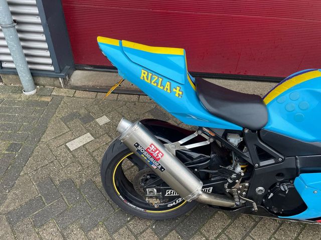 suzuki - gsx-r-750