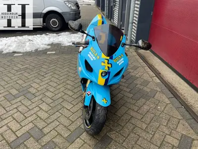 SUZUKI GSX-R 750 – foto 4