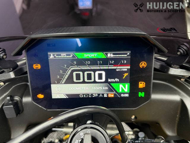 aprilia - tuono--v4-1100-factory