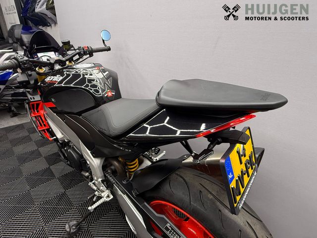 aprilia - tuono--v4-1100-factory