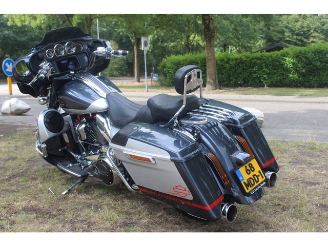 harley-davidson - street-glide-flhxi