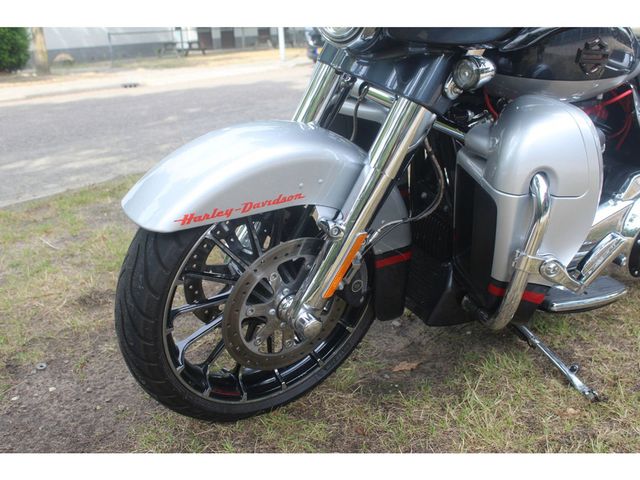 harley-davidson - street-glide-flhxi