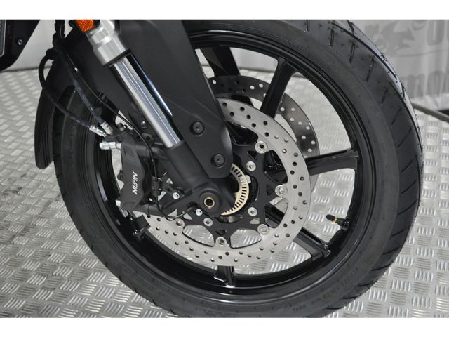 suzuki - v-strom-800