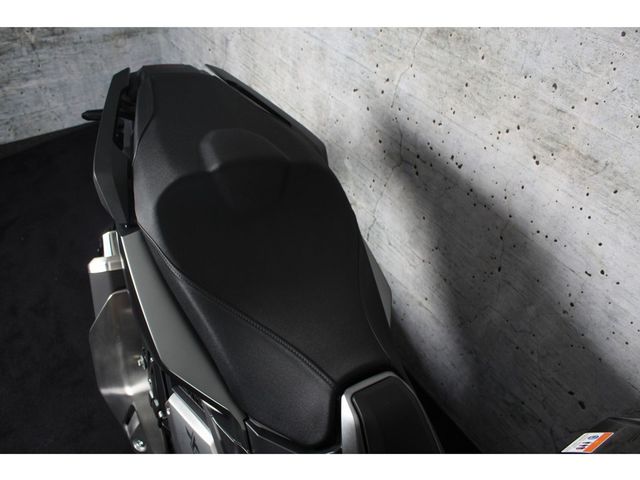 honda - x-adv