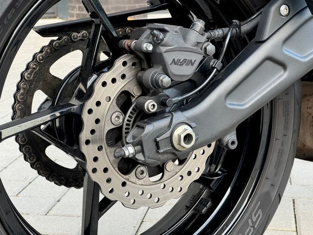 kawasaki - z650