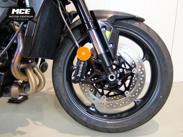 triumph - street-triple-r
