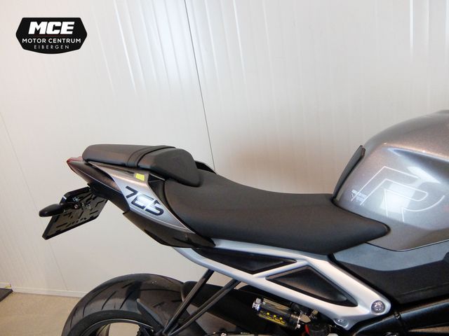 triumph - street-triple-r