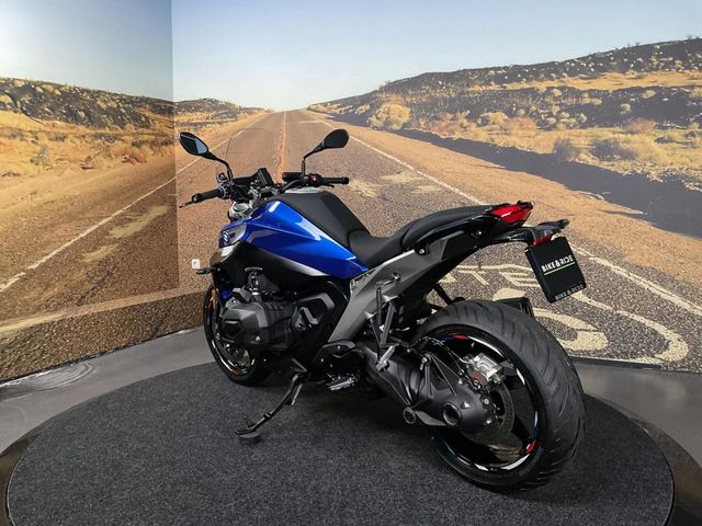 bmw - r-1300-r