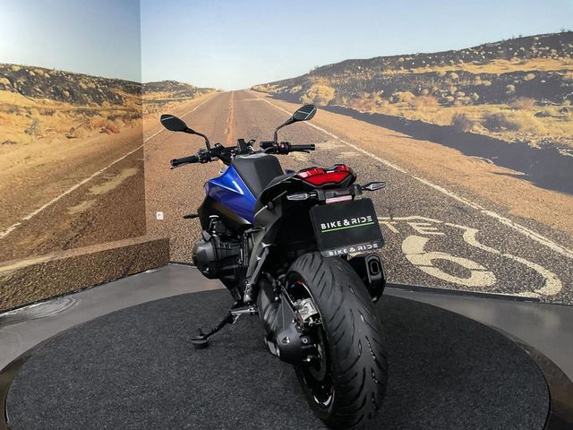 bmw - r-1300-r