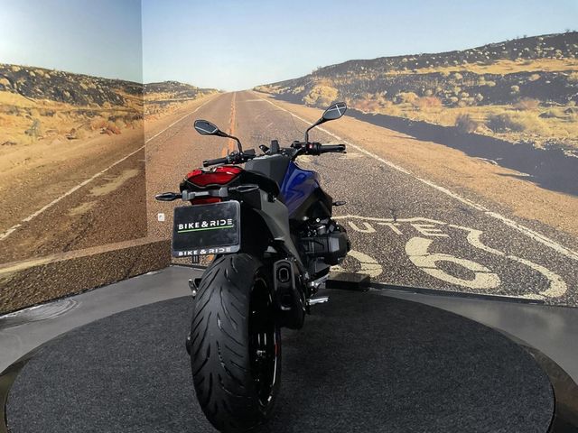 bmw - r-1300-r