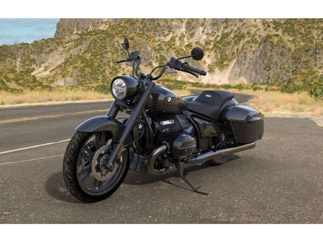 bmw - r-18-rocktane