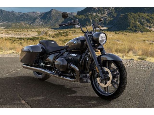 bmw - r-18-rocktane