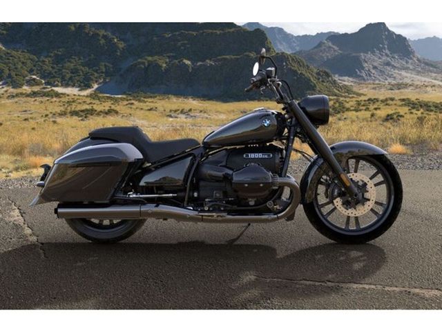 bmw - r-18-rocktane
