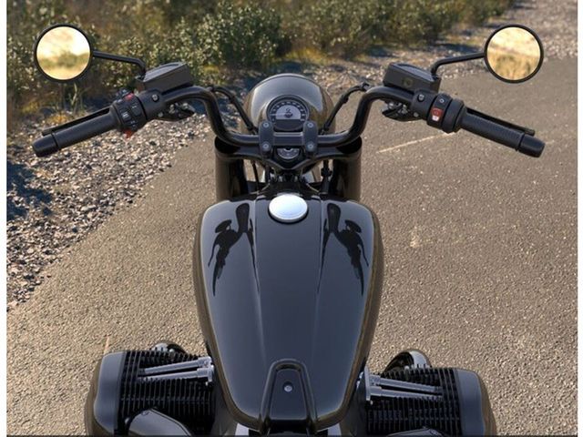 bmw - r-18-rocktane