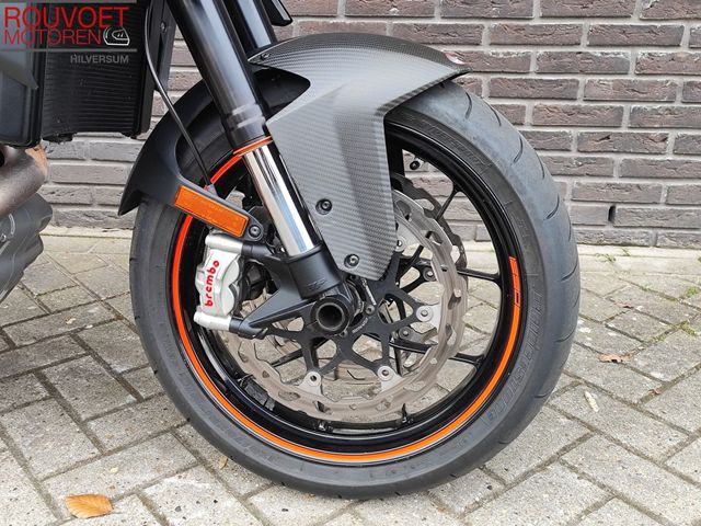 ktm - 1290-super-duke-r