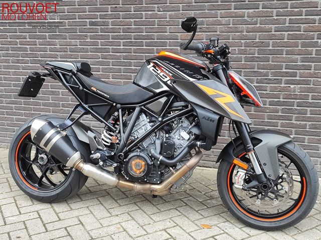 ktm - 1290-super-duke-r