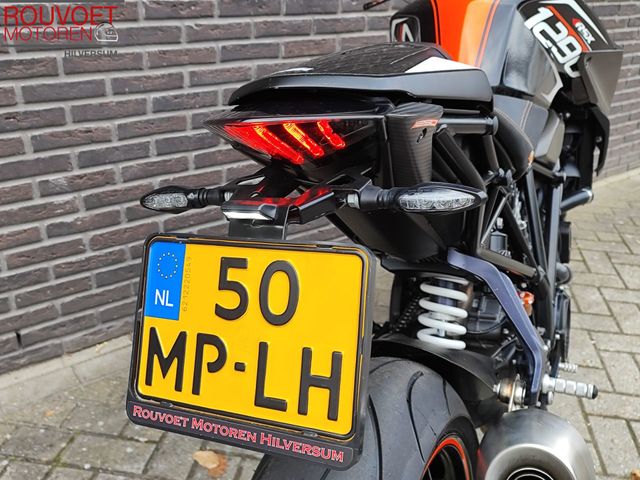 ktm - 1290-super-duke-r