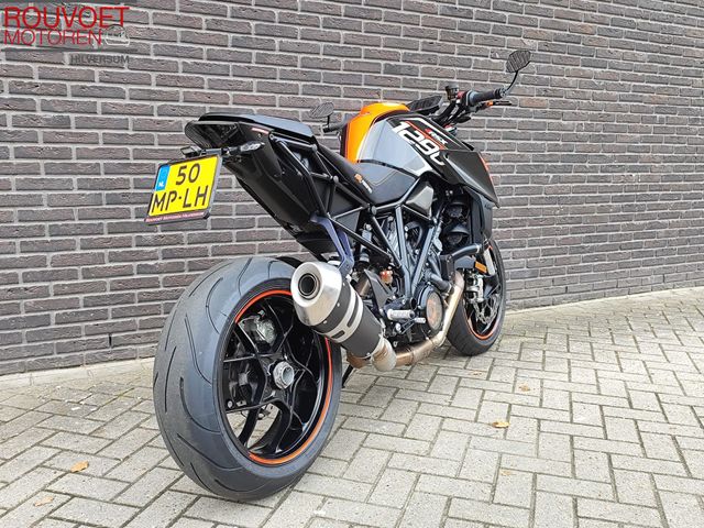 ktm - 1290-super-duke-r