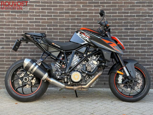ktm - 1290-super-duke-r