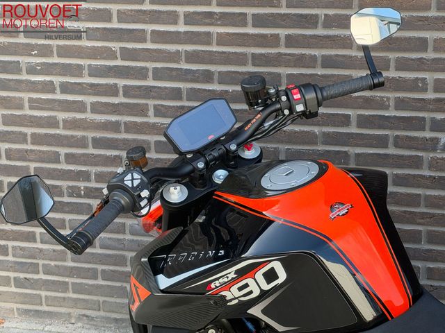 ktm - 1290-super-duke-r