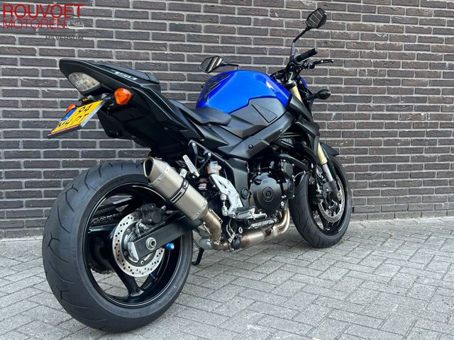 suzuki - gsr-750-a