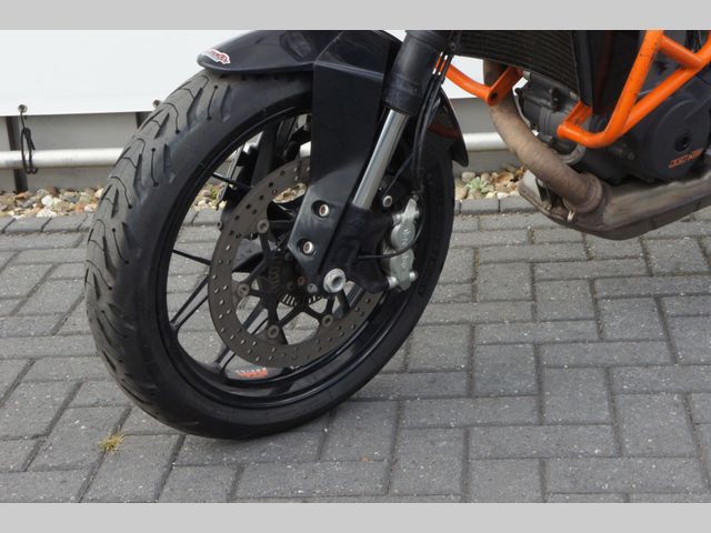ktm - 690-duke-abs