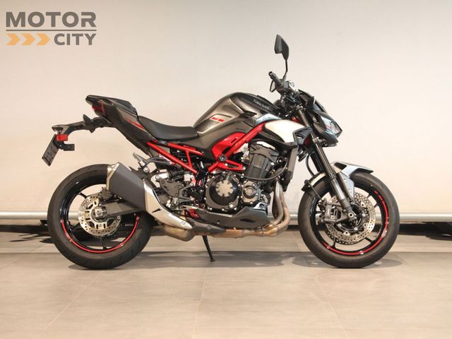 kawasaki - z900