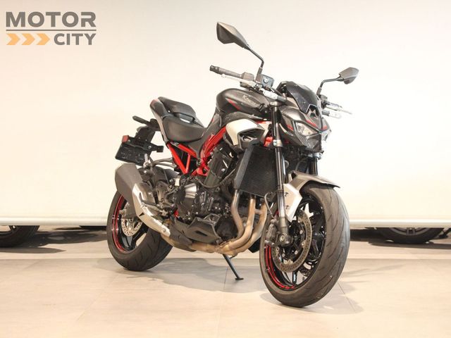 kawasaki - z900