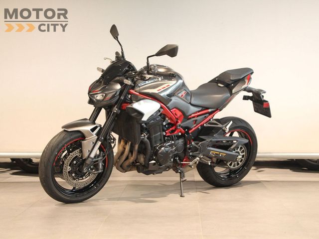 kawasaki - z900