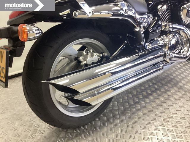 suzuki - m-1500-intruder