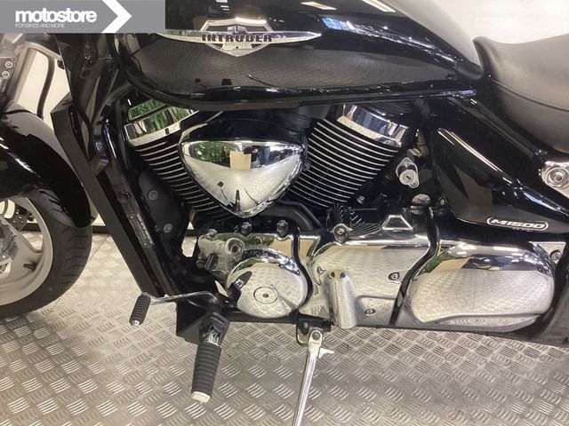 suzuki - m-1500-intruder