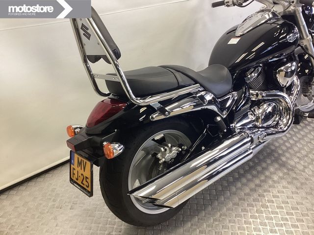 suzuki - m-1500-intruder