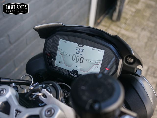 triumph - street-triple-rs