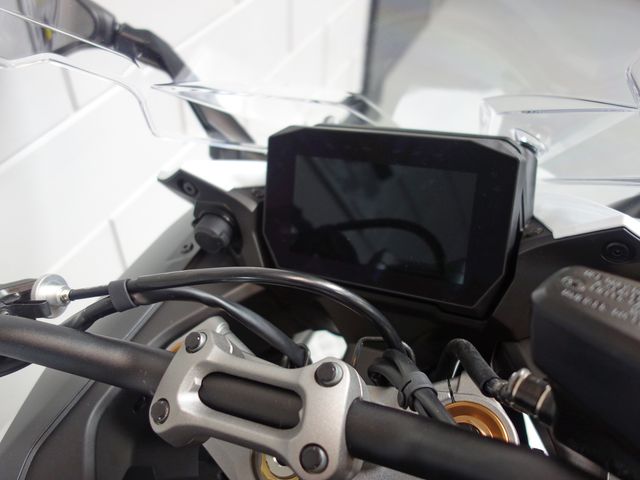 suzuki - gsx-s-1000-gt