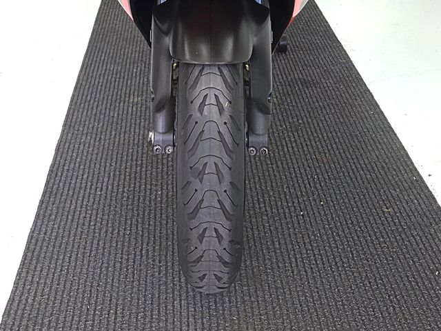 aprilia - rsv-1000-r
