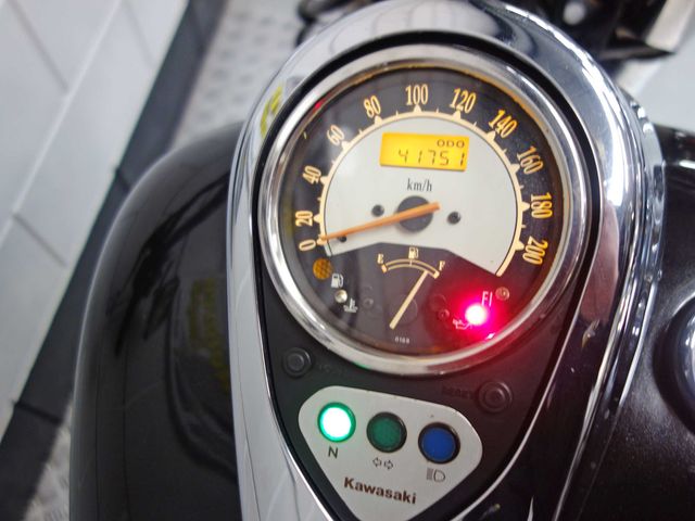 kawasaki - vn-900-classic