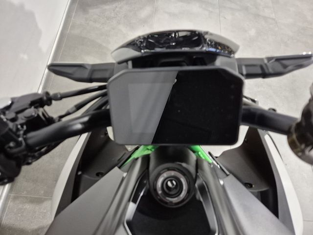 kawasaki - z900-se