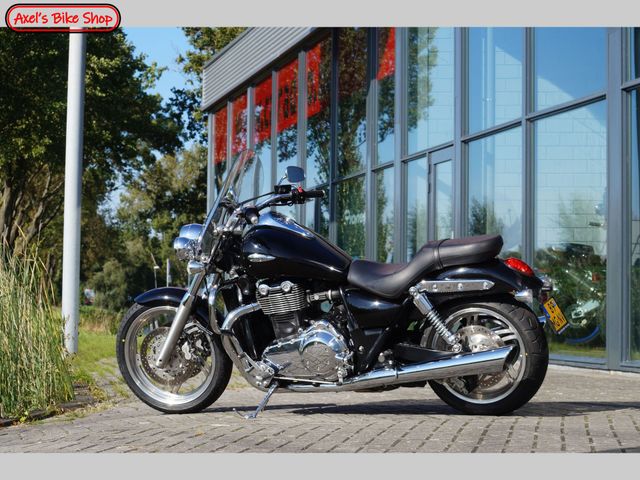 triumph - thunderbird