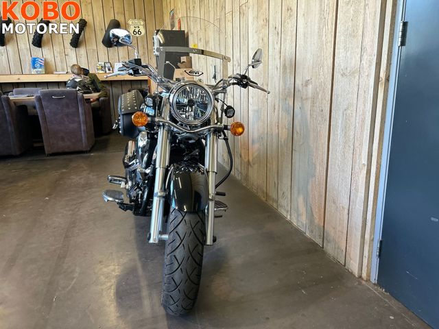 kawasaki - vn-900-classic