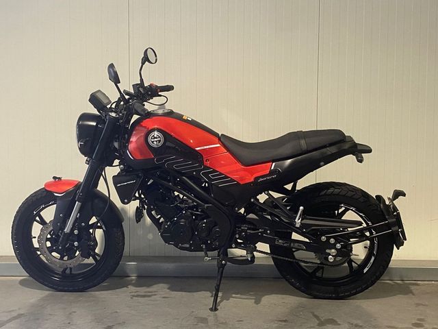 benelli - leoncino-125