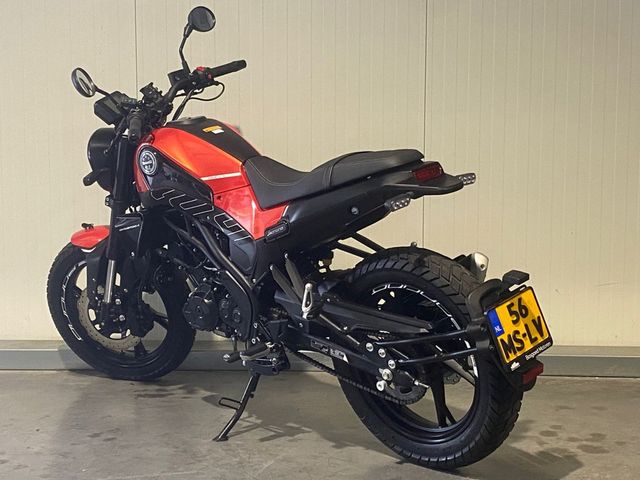 benelli - leoncino-125