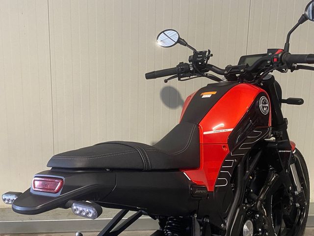benelli - leoncino-125
