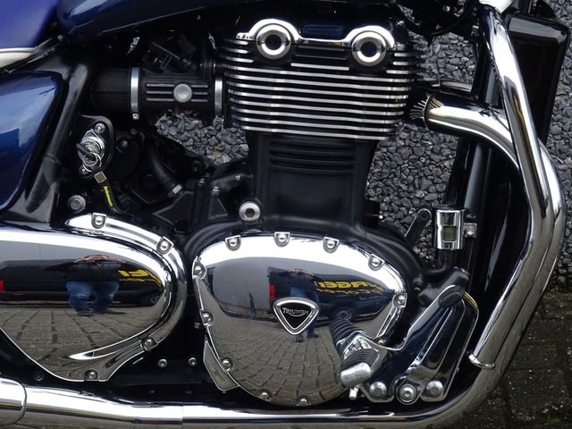 triumph - thunderbird