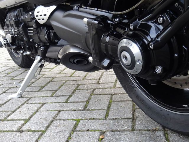 triumph - rocket-iii-gt