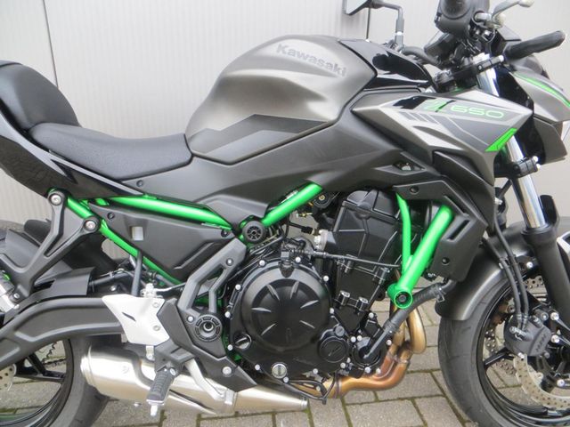 kawasaki - z650