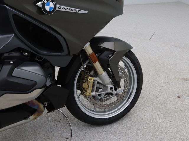 bmw - r-1250-rt